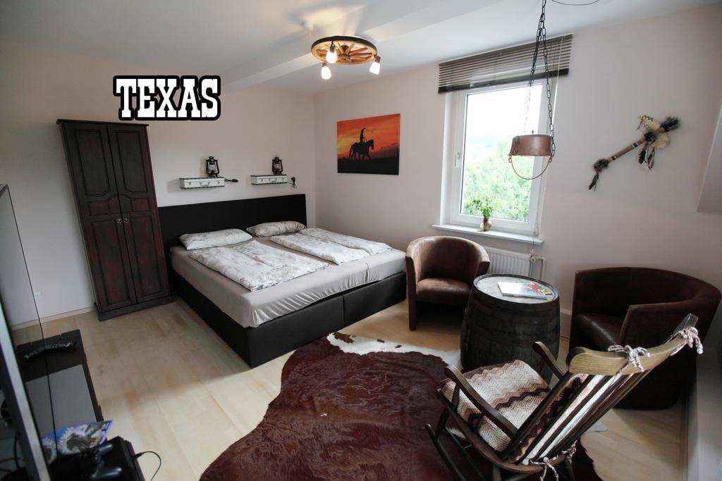 Little Hawaii & Texas Apartment Bad Wildungen Phòng bức ảnh