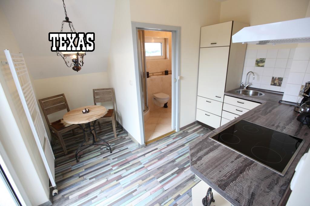 Little Hawaii & Texas Apartment Bad Wildungen Phòng bức ảnh